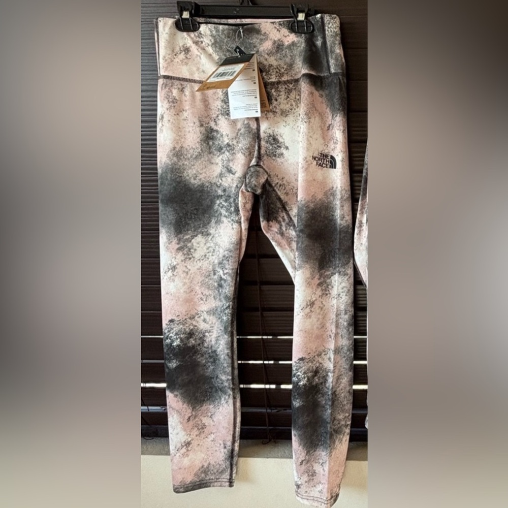 The North Face Leggings Size Mediumum Regular.
